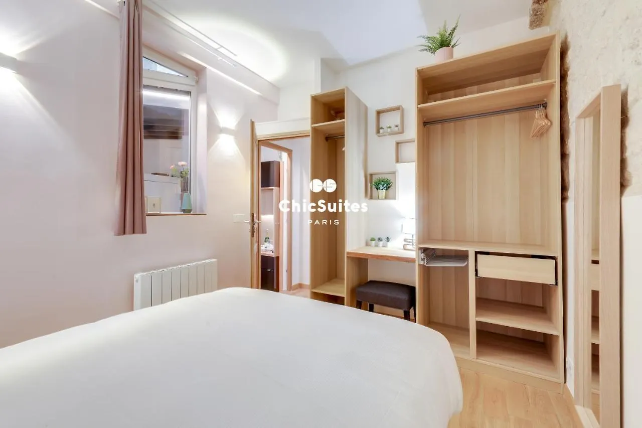 Louvre Pyramide Apartment Paris 0*,  France